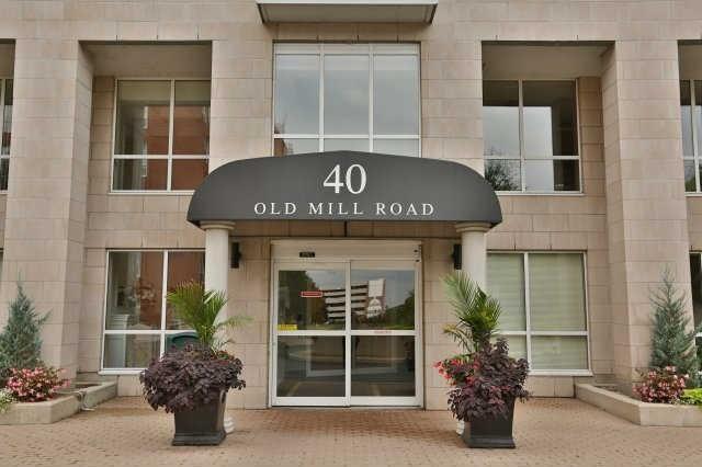 uph#1 - 40 Old Mill Rd, Condo with 2 bedrooms, 3 bathrooms and 2 parking in Oakville ON | Image 2