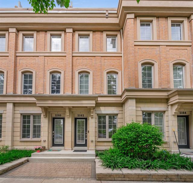 2162 Bayview Ave, Townhouse with 3 bedrooms, 3 bathrooms and 2 parking in Toronto ON | Card Image