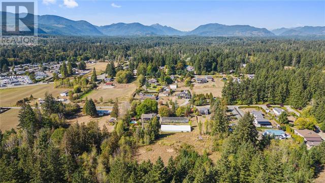 5633 Strick Rd, House detached with 6 bedrooms, 3 bathrooms and 12 parking in Alberni Clayoquot E BC | Image 3