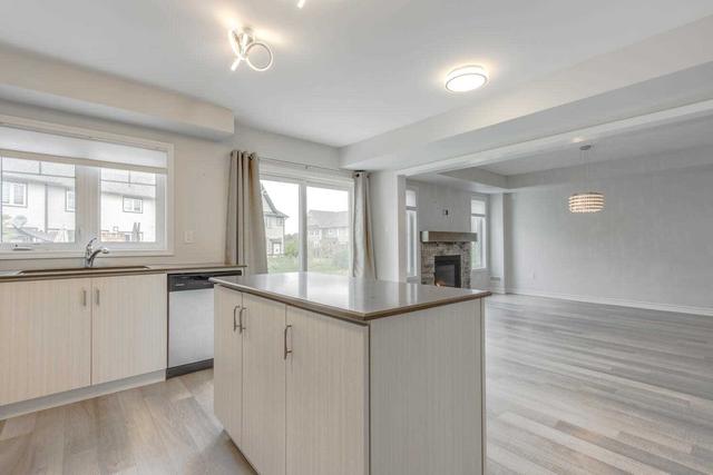 11 Masters Cres, House attached with 4 bedrooms, 3 bathrooms and 4 parking in Georgian Bay ON | Image 6