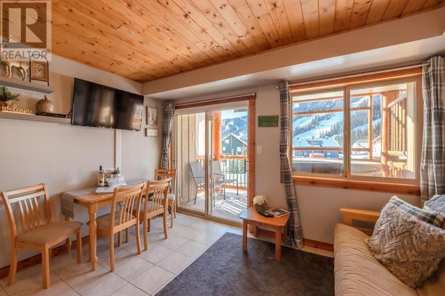 161 Clearview Crescent Unit# 204, 205, 206, Condo with 1 bedrooms, 1 bathrooms and null parking in Okanagan Similkameen I BC | Image 8