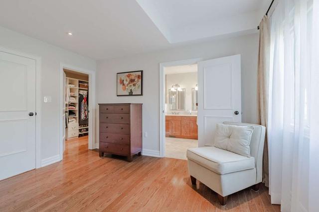 12 Reid Manr, House detached with 4 bedrooms, 4 bathrooms and 3 parking in Toronto ON | Image 16