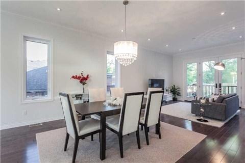 17 Clark Ave, House detached with 4 bedrooms, 5 bathrooms and 4 parking in Markham ON | Image 4