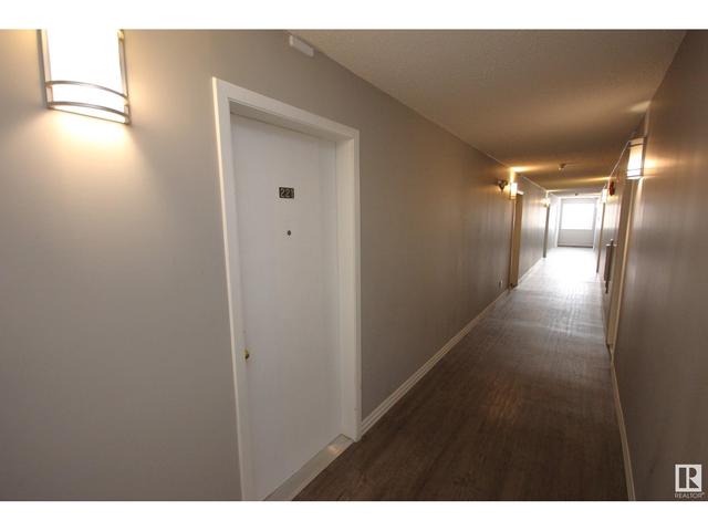 221 - 95 Mckenney Av, Condo with 2 bedrooms, 1 bathrooms and null parking in St. Albert AB | Image 6