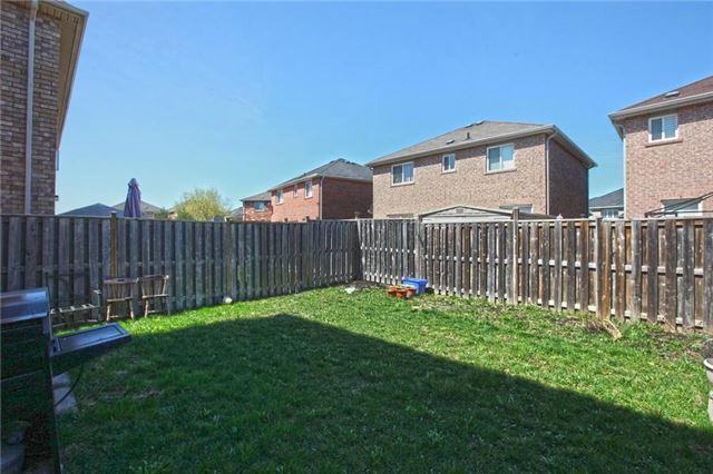 18 Sewells Lane, House semidetached with 3 bedrooms, 3 bathrooms and 2 parking in Brampton ON | Image 12