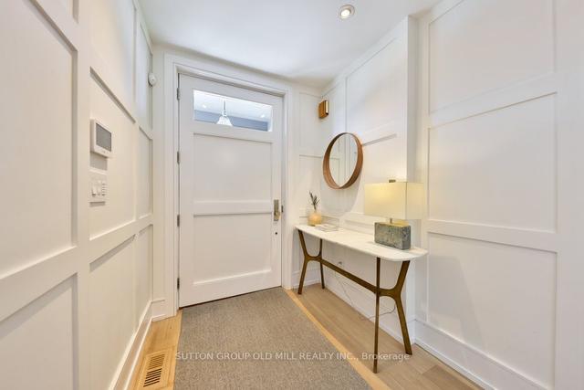 20 Kingsgarden Rd, House detached with 4 bedrooms, 5 bathrooms and 2 parking in Toronto ON | Image 23