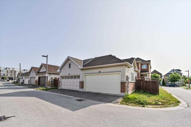 20 Lindcrest Manr, House detached with 3 bedrooms, 3 bathrooms and 1 parking in Markham ON | Image 20