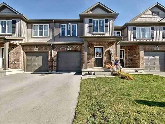 315 Silverwood Ave, House attached with 3 bedrooms, 2 bathrooms and 1 parking in Welland ON | Image 1