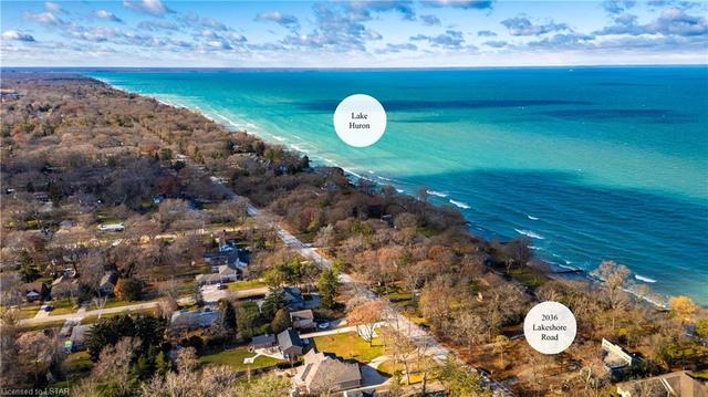2036 Lakeshore Road, House detached with 4 bedrooms, 2 bathrooms and 8 parking in Sarnia ON | Image 7