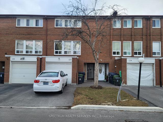 125 - 6466 Finch Ave, Townhouse with 3 bedrooms, 2 bathrooms and 2 parking in Toronto ON | Image 2