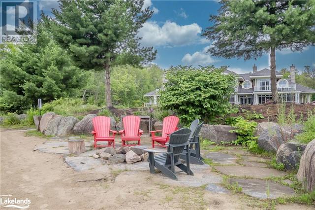 1869 Muskoka Road 118 W Unit# Btv W101 A&B, Condo with 2 bedrooms, 2 bathrooms and 1 parking in Muskoka Lakes ON | Image 35