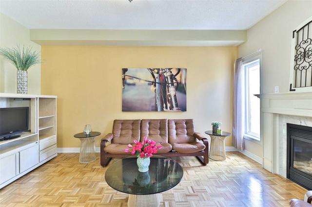 88 Amparo Dr, House detached with 3 bedrooms, 3 bathrooms and 2 parking in Vaughan ON | Image 38