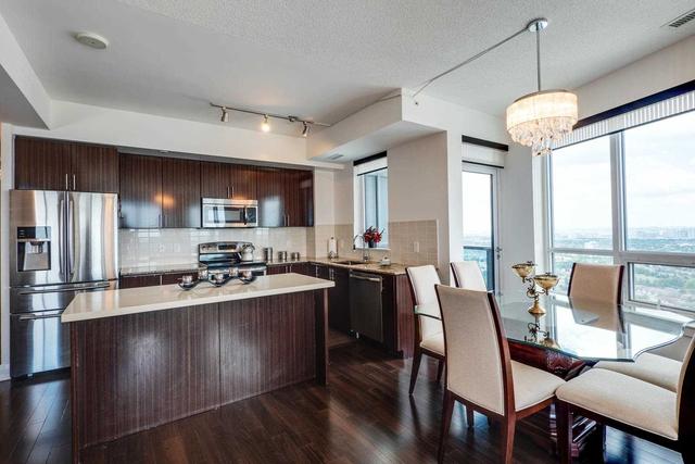 lph3 16 - 7161 Yonge St, Condo with 3 bedrooms, 2 bathrooms and 1 parking in Markham ON | Image 3
