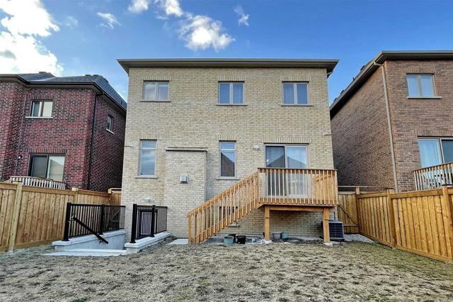 107 Holladay Dr, House detached with 4 bedrooms, 4 bathrooms and 6 parking in Aurora ON | Image 32