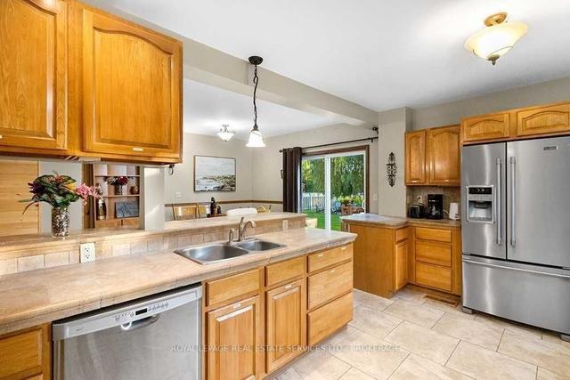7011 Highway 6 Rd, House detached with 4 bedrooms, 2 bathrooms and 6 parking in Northern Bruce Peninsula ON | Image 9