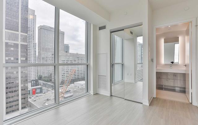 1611 - 1 Yorkville Ave, Condo with 2 bedrooms, 2 bathrooms and 1 parking in Toronto ON | Image 27