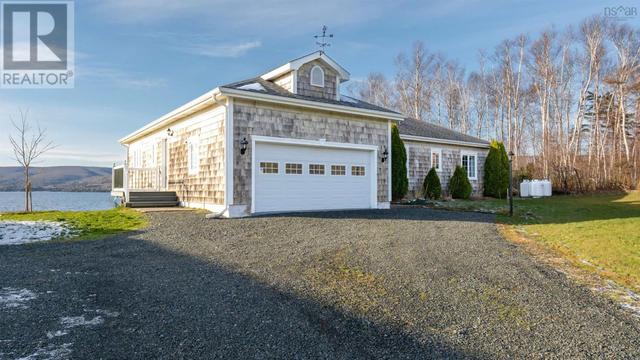 230 223 Highway, House detached with 3 bedrooms, 2 bathrooms and null parking in Victoria, Subd. B NS | Image 39