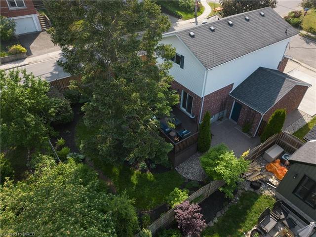 30 Stanley Street, House detached with 3 bedrooms, 1 bathrooms and 3 parking in Guelph ON | Image 31
