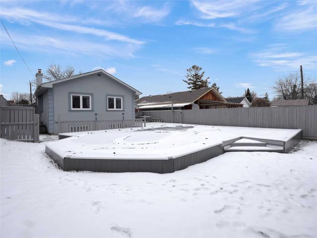 69 Genthorn Ave, House detached with 3 bedrooms, 2 bathrooms and 3 parking in Toronto ON | Image 16