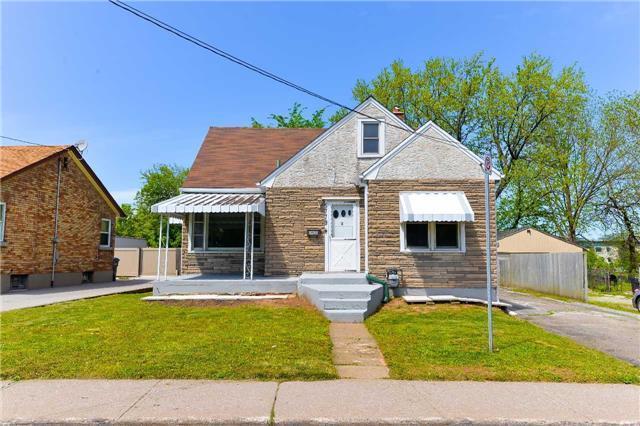 5779 Kitchener St, House detached with 3 bedrooms, 2 bathrooms and 3 parking in Niagara Falls ON | Image 1