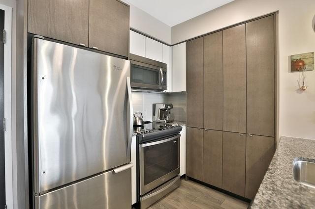 304 - 9 Valhalla Inn Rd, Condo with 1 bedrooms, 1 bathrooms and 1 parking in Toronto ON | Image 4