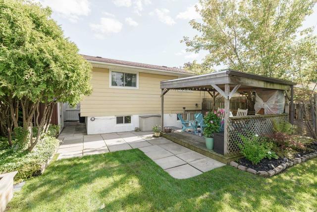 23 Greendale Dr, House semidetached with 3 bedrooms, 2 bathrooms and 4 parking in Hamilton ON | Image 29