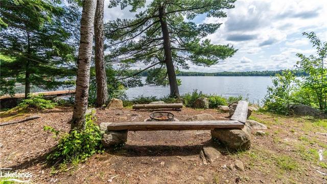 1032 Lakeshore Drive S, House detached with 4 bedrooms, 2 bathrooms and 6 parking in Bracebridge ON | Image 13