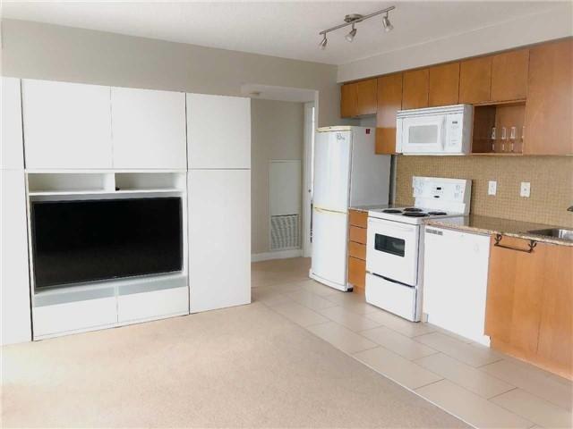 2906 - 15 Fort York Blvd, Condo with 2 bedrooms, 2 bathrooms and 1 parking in Toronto ON | Image 3