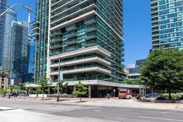 2503 - 33 Bay St, Condo with 2 bedrooms, 2 bathrooms and 1 parking in Toronto ON | Image 18