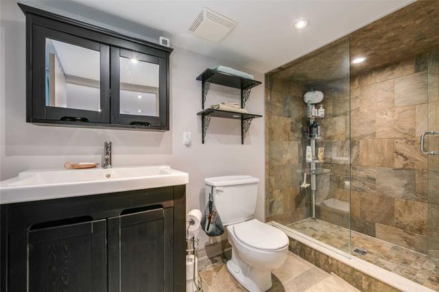 1187 Roselawn Ave, House detached with 2 bedrooms, 2 bathrooms and 8 parking in Toronto ON | Image 26