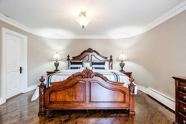85 Comay Rd, House detached with 4 bedrooms, 5 bathrooms and 6 parking in Toronto ON | Image 7