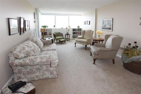 1112 - 44 Falby Crt, Condo with 2 bedrooms, 2 bathrooms and 1 parking in Ajax ON | Image 2