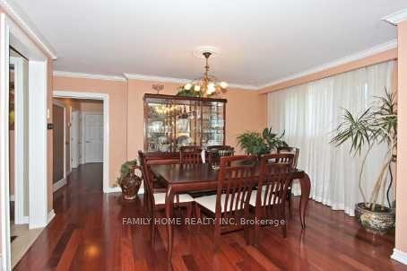 36 Marathon Cres, House detached with 3 bedrooms, 3 bathrooms and 4 parking in Toronto ON | Image 2