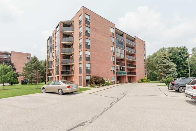 301 - 11 Mill Pond Crt, Condo with 2 bedrooms, 2 bathrooms and 1 parking in Norfolk County ON | Image 1