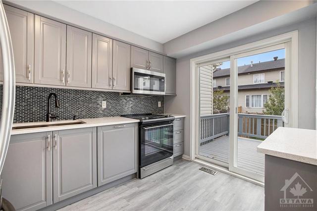 244 Opus Street, Townhouse with 3 bedrooms, 2 bathrooms and 3 parking in Ottawa ON | Image 14
