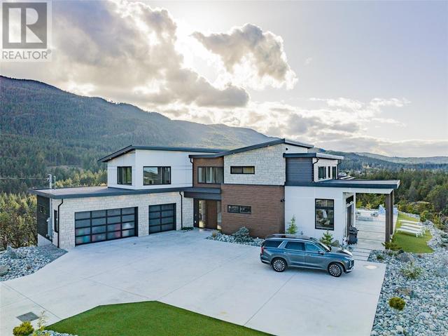 3230 Ferguson Rd, House detached with 4 bedrooms, 3 bathrooms and 3 parking in Nanaimo C BC | Image 74