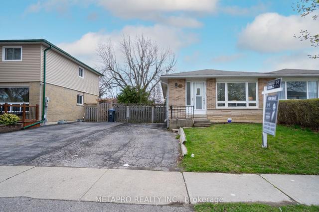 270 Archdekin Dr, House semidetached with 3 bedrooms, 2 bathrooms and 3 parking in Brampton ON | Image 19