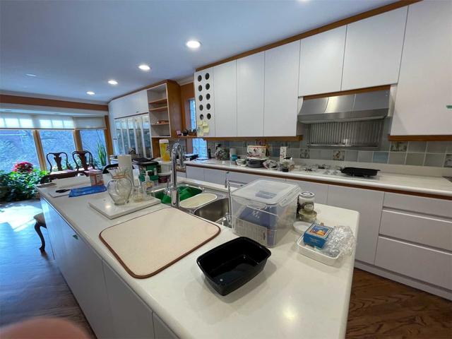 427 Lytton Blvd, House detached with 4 bedrooms, 4 bathrooms and 3 parking in Toronto ON | Image 4