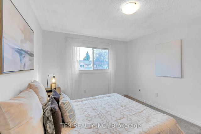 38 Bellrock Dr, House detached with 3 bedrooms, 3 bathrooms and 3 parking in Toronto ON | Image 19