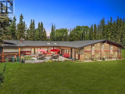 32578 Range Road 52 Road, House detached with 11 bedrooms, 5 bathrooms and 10 parking in Mountain View County AB | Card Image