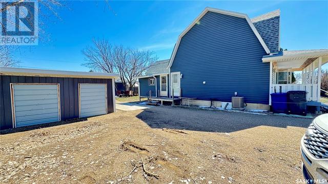 450 Macdonald Avenue, House detached with 3 bedrooms, 2 bathrooms and null parking in Craik SK | Image 43