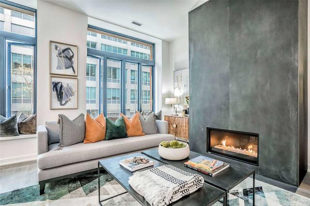 305 - 22 Lombard St, Condo with 2 bedrooms, 2 bathrooms and 0 parking in Toronto ON | Image 10