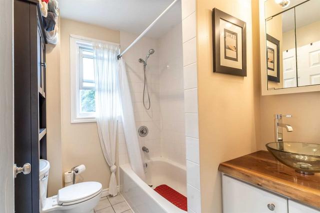 46 Gordon St, House semidetached with 3 bedrooms, 3 bathrooms and 4 parking in Toronto ON | Image 10