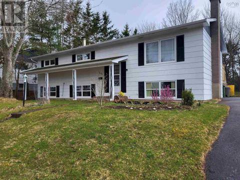 190 Lyman Street, House detached with 5 bedrooms, 2 bathrooms and null parking in Truro NS | Card Image