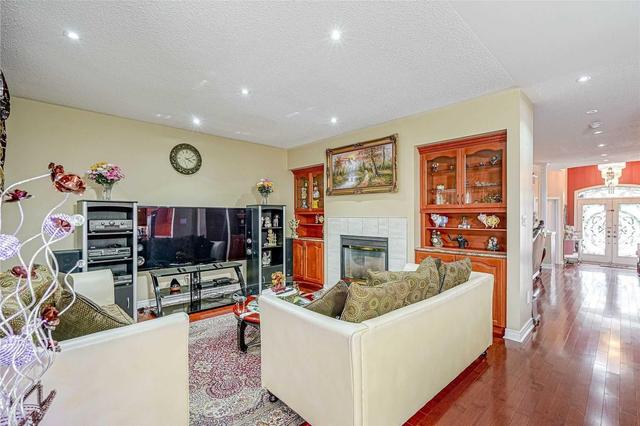 88 Long Meadow Rd W, House detached with 5 bedrooms, 4 bathrooms and 6 parking in Brampton ON | Image 7