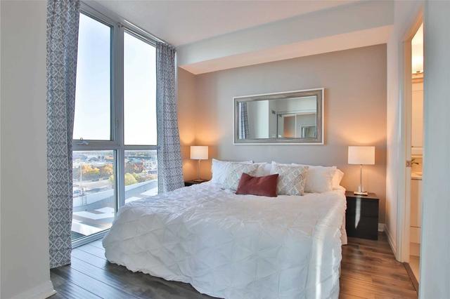 809 - 75 Eglinton Ave W, Condo with 2 bedrooms, 2 bathrooms and 1 parking in Mississauga ON | Image 6