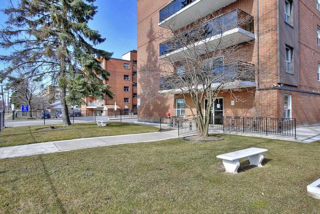 901 - 855 Kennedy Rd, Condo with 3 bedrooms, 2 bathrooms and 2 parking in Toronto ON | Image 37