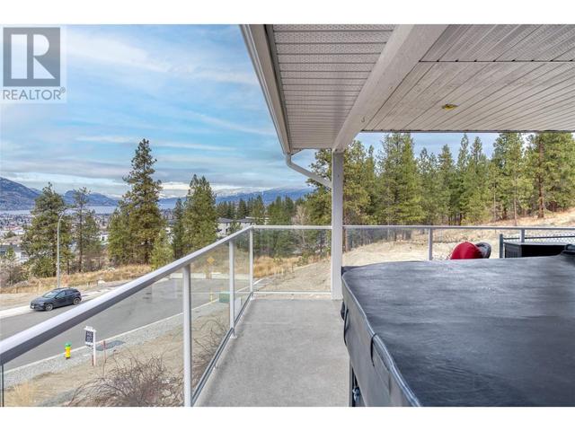 2850 Evergreen Drive, House detached with 3 bedrooms, 3 bathrooms and 2 parking in Penticton BC | Image 16