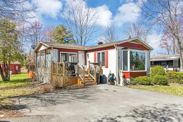 5279 County Rd 17 Road, House detached with 2 bedrooms, 1 bathrooms and 6 parking in Alfred and Plantagenet ON | Image 2