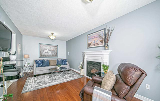 94 Parnell Cres, House detached with 4 bedrooms, 4 bathrooms and 5 parking in Whitby ON | Image 7